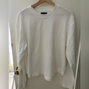 GAP white long sleeve crewneck thermal medium